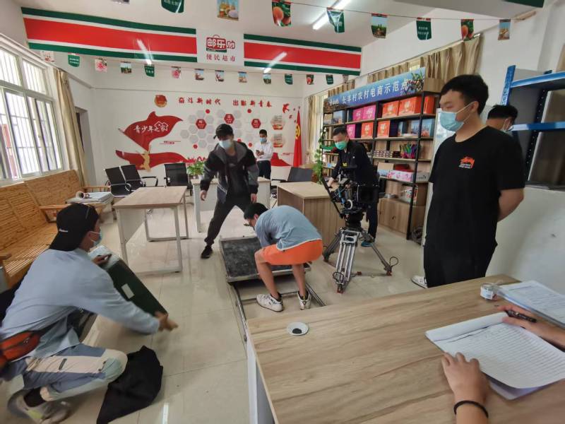 一支视频激活品牌生命力｜临澧县产品视频拍摄公司的创意魔法秀